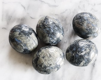 Llanite/Que Sera Palm Stone