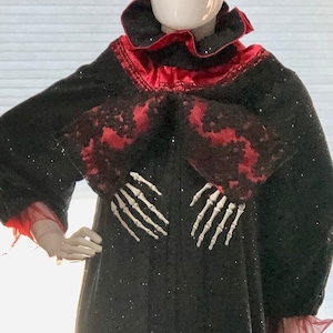 Gothic Clown Onesie with Matching Collar, One Size Fits Woman&#39;s 6 to 12, Halloween Clown. Cirque Costume, Parade Clown, Stage , Entertaining