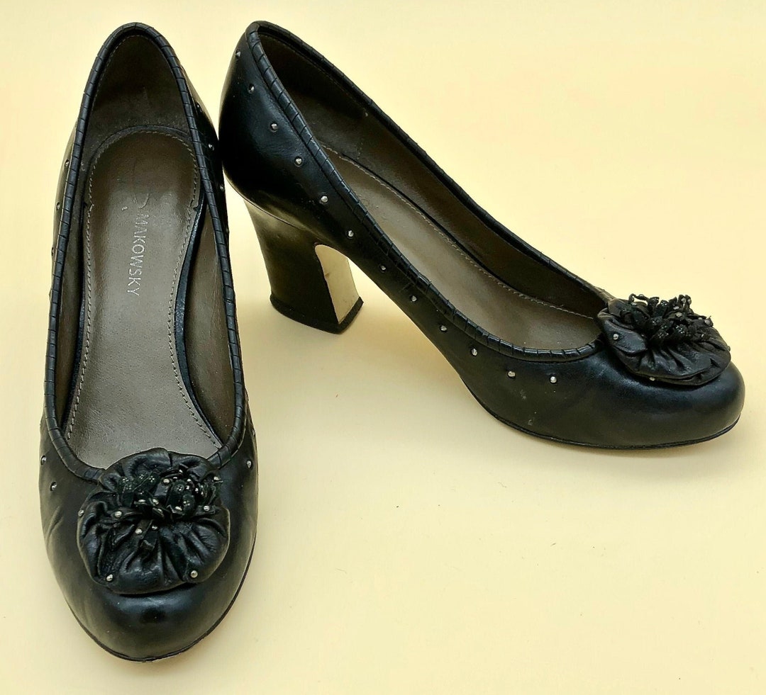 Talons Noirs Missguided Avec Clous Dorés Arrondis, Taille UK 6, Occasion Parfaite Avec Boîte
