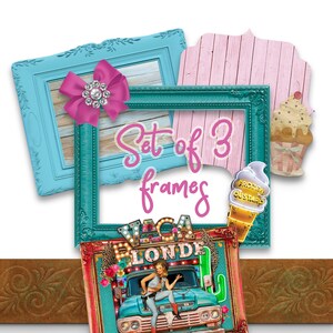 K&ouml;nnte beinhalten: Set aus drei t&uuml;rkisfarbenen und hellblauen Bilderrahmen mit einem rosafarbenen Holzmaserungshintergrund. Die Rahmen sind mit einer rosa Schleife und Strasssteinen verziert. Der Text "Set of 3 frames" ist in rosa Kursivschrift geschrieben.