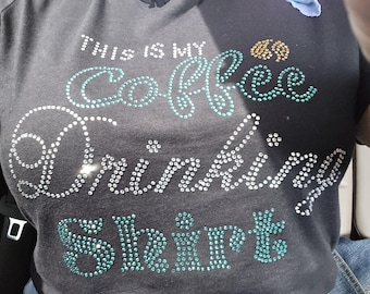 Kaffe, Latte, Detta är mitt kaffe som dricker t-shirt, dam, strass-t-shirt,