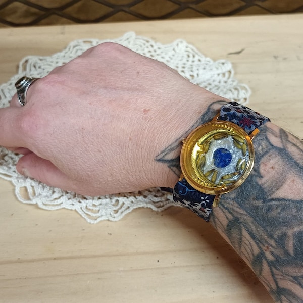 Bracelet de sorcière, talisman de protection, montre recyclée, lapis lazuli, bracelet en tissu, wicca, bijoux magique, montre, anti anxiété