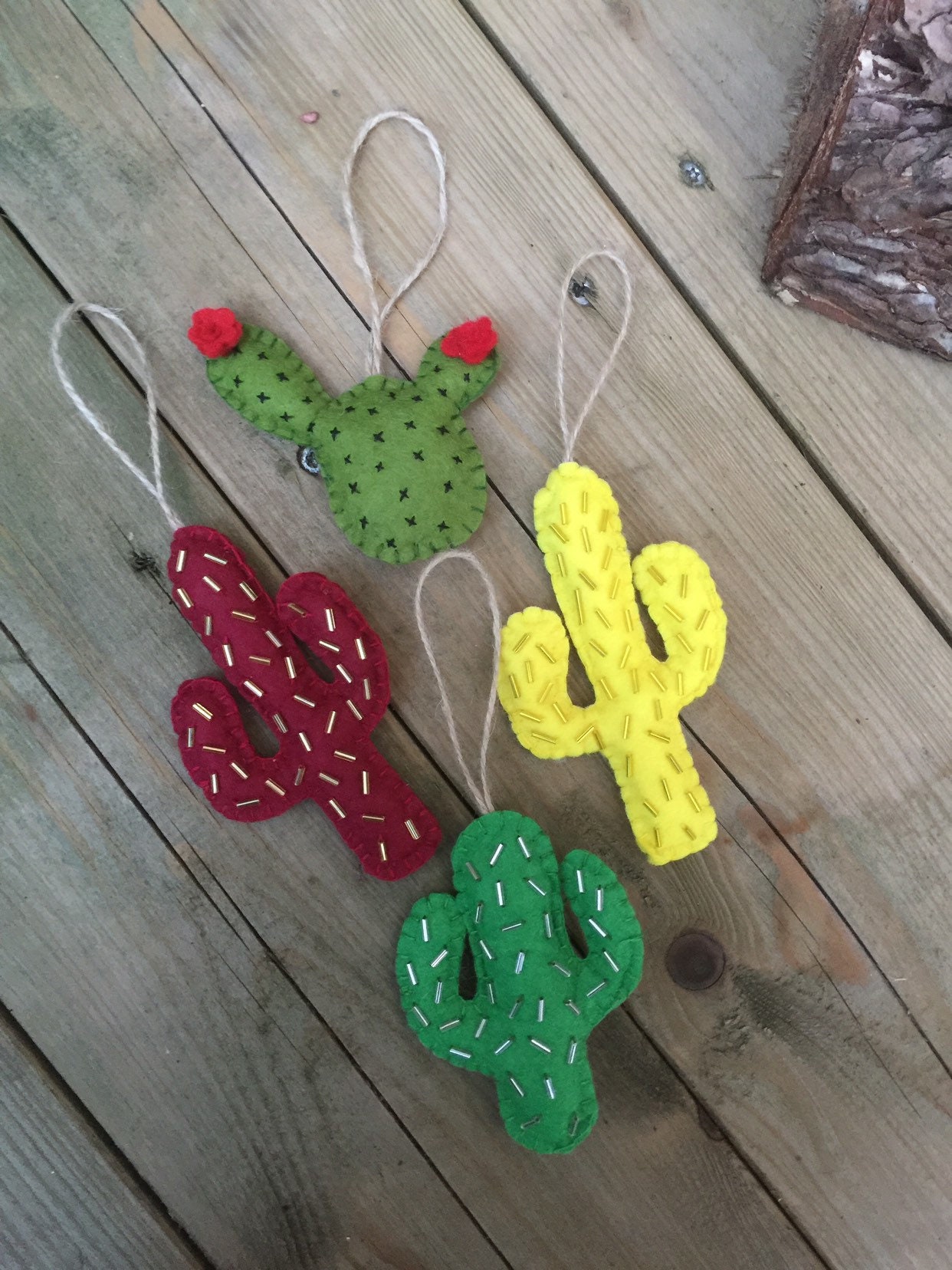 4 Cactus à Suspendre