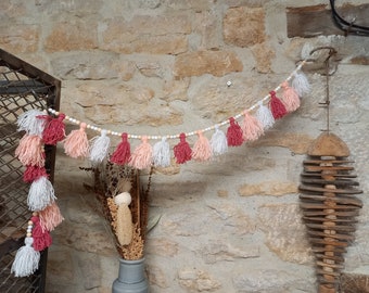 Customizable pink and white pompom garland / Hanging garland / Garland pompoms