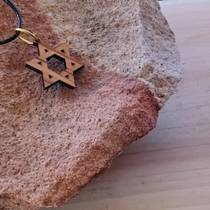 Olive wood star of David pendant handmade from Jerusalem olive wood 20&quot; necklace