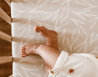 Drap contour bassinette coton et spandex | Cadeau naissance | Essentiel pour bébé | Cadeau unique bébé | Drap contour taupe avec branches
