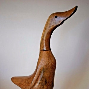 Pato de madera de bambú tallado a mano de 30cm para interior y exterior natural