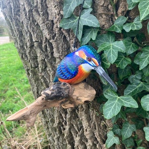 Hand carved and painted wooden Kingfisher Statue Ornament Gift feature on log on string