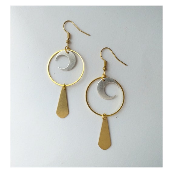 Witchy Long Gothic Moon Earrings | Ethnic Boho Witchy Jewelry | Boucles Doreilles en France