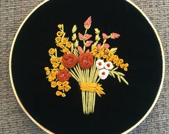 Fall Bouquet Embroidery, Autumn Flower Decor, Circular Floral Cross Stitch, Velvet Needlepoint, Thanksgiving Decoration, Handmade Gift