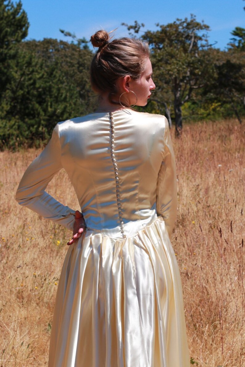 Vintage Shimmering Satin Wedding Gown