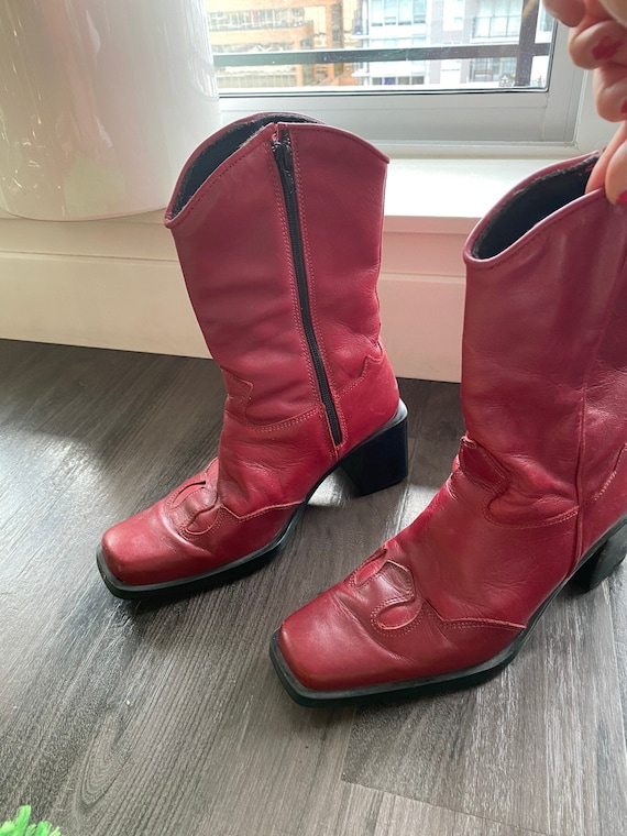 Roots Red Leather Cowboy Boots / Size 39