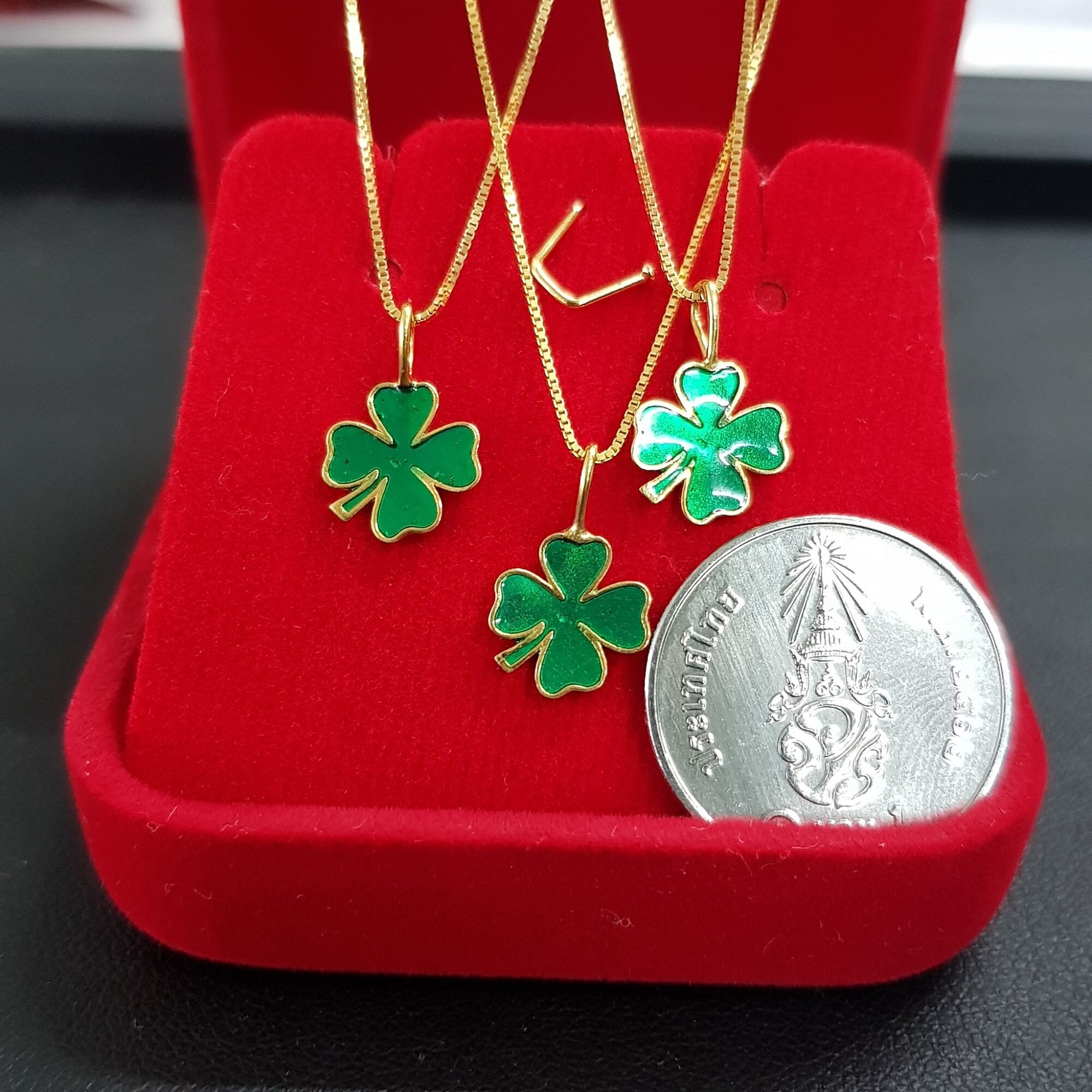 Gold Clover 4 Leaf Pendant Necklace Lucky Four Leaf Clover Enamel in ...