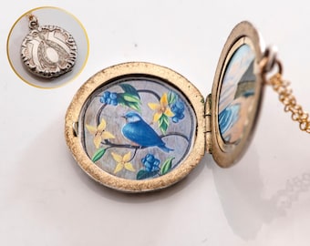 Antique Circle Locket Necklace Gold Filled | Victorian Memorial Jewelry Gift, Tiny Photo Frame for Graduation Gift, Art Landscape Ocean Art
