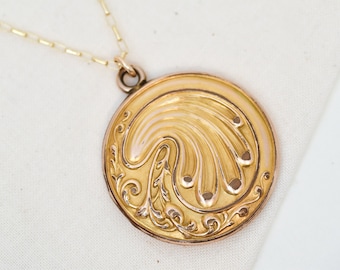 Art Nouveau Circle Locket Necklace Gold Filled – Anniversary Gift For Wife, Birthday Gift For Mom Personalized Pendant Custom Picture Option