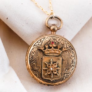 Antique Gold Plated Locket Necklace, Victorian Revival Starburst Pendant, Edwardian Keepsake image 2