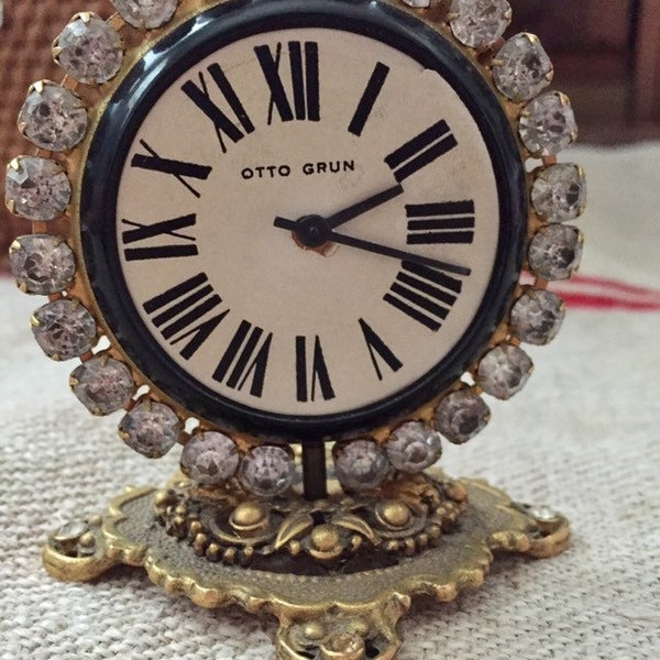 Vintage vanity Otto Grun clock.