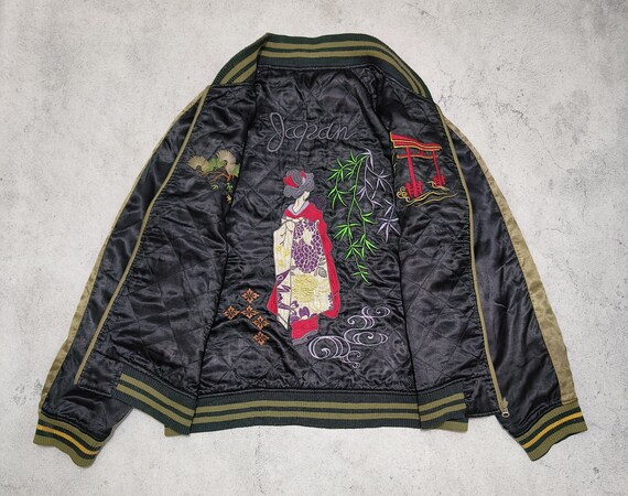 Vintage Sukajan Souvenir Japan Geisha Eagle Gumu … - image 3