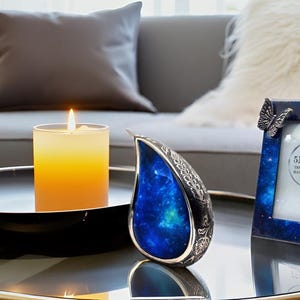 Galaxy Teardrop-urnen voor menselijke as Begrafenis-urn met fluwelen zakje, aandenken-urn voor je dierbaren Star Sky 6'' afbeelding 14