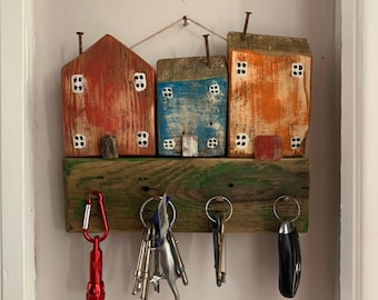 Bright reclaimed wood house key holder, key rack, key organiser, key hook, wall-mountable key holder, key hook for wall, handmade home decor