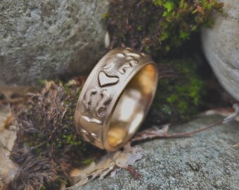 Bronze statement band ring, heart ornament ring, original Black Forest motif