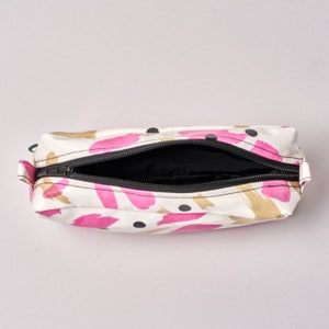 Laminated Cotton Boxy Wash Bag with lining, Pink boxy wash bag with black lining, Lined boxy washbag in waterproof coated cotton and zip image 2