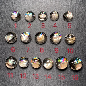 虹色！天然クリアクォーツの手のひらの水晶 - Etsy 日本