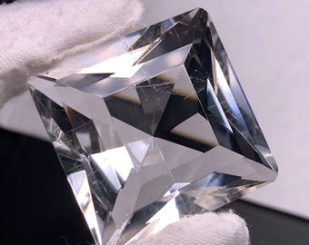 天然の透明クォーツ、ルチルカットのファセットクォーツクリスタル