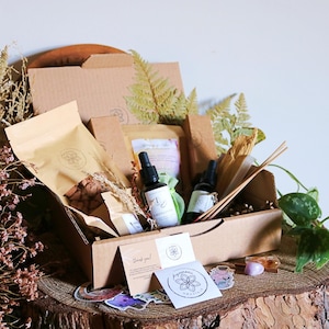 MYSTERY Geschenkbox | Spirituelle Geschenkbox, zeremonielle Kakao-Teezeremonie Kristallinfundierte Öle Kräuterheilmittel verschmieren Weihrauch, Überraschungsgeschenkbox