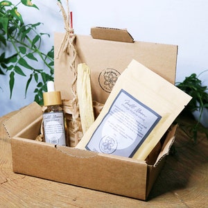 Full Moon Ritual Kit: Smudge, Palo Santo, Crystal Anointing Oil