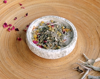 FULL MOON Smudge Incense |Loose Leaf Smudging Ritual Herbs, Sage Mugwort Rosemary Rose Jasmine Chamomile, Full Moon Manifestation Herbs
