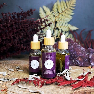 Kali Oil: Archetype Infused Essential Oil Blend with Crystals