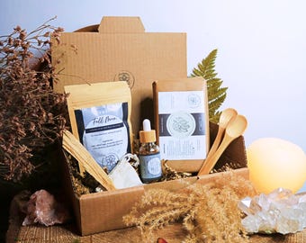 FULL MOON CACAO Ceremony Gift Box | Raw Peruvian Cacao, Moon Rituals, Smudge & Oils Gift Set | Spiritual Gift Box