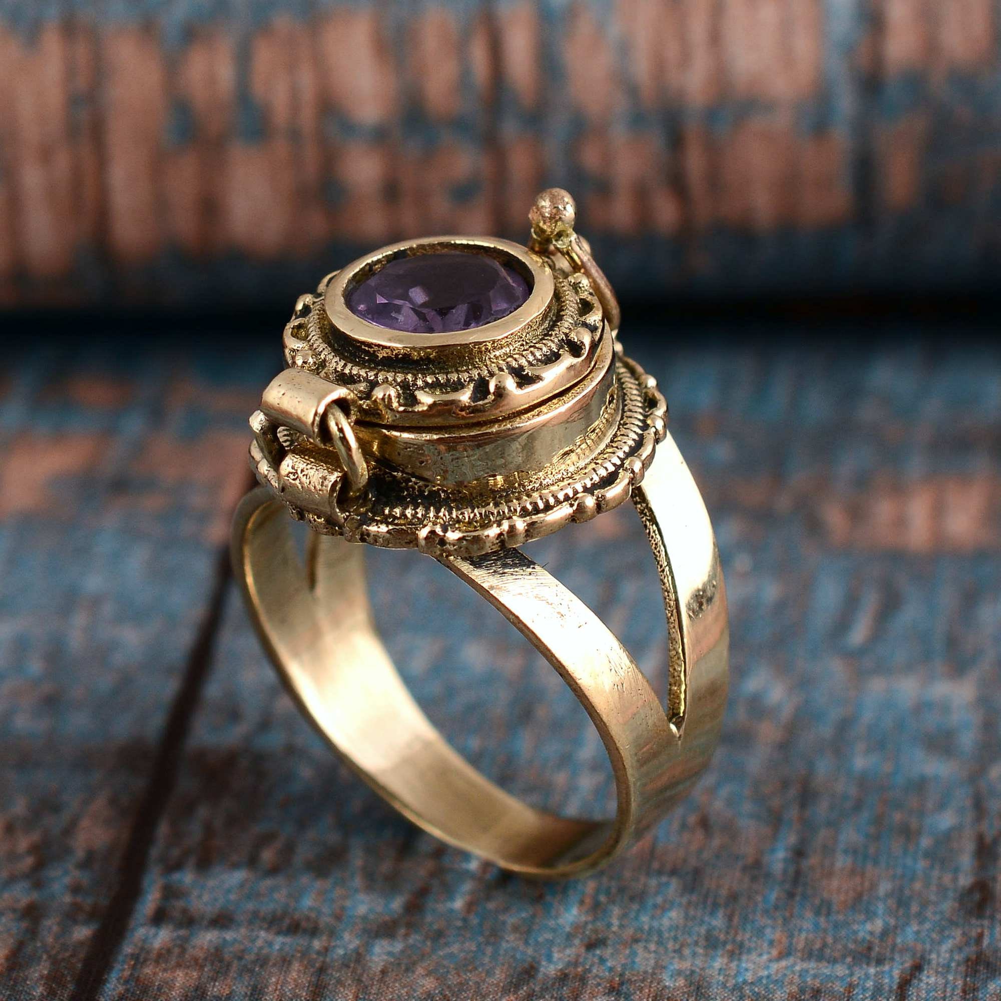 アンティーク　poisonリング Amethyst Poison Ring, Vintage Style Secret Compartment Ring