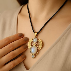 Scarabee ketting regenboog maansteen, gouden Egyptische hanger, oud symbool sieraden