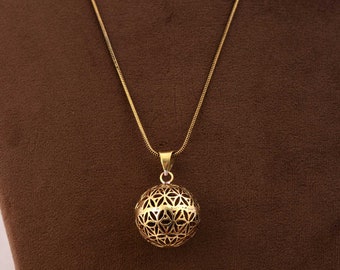 Gold Geometric Sphere Pendant Necklace – Sacred Geometry Necklace, Flower of Life Jewelry, Boho Statement Pendant, Elegant Gold Necklace