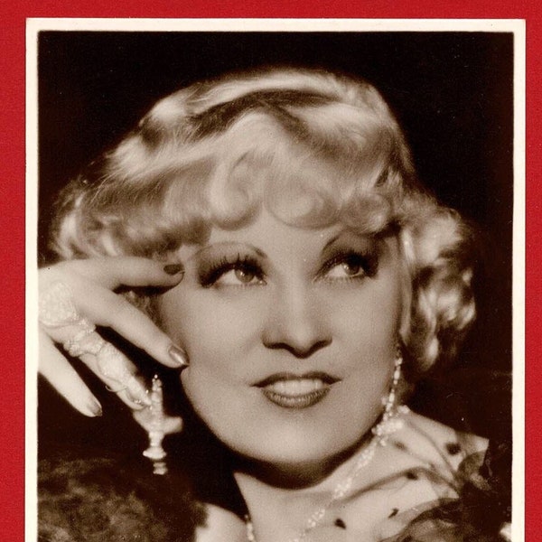 MAE WEST Film Star POSTCARD - Photographic - Vintage Original Cinema Movie Actress, Comedian & Singer Card - Unused - Hollywood Icon (OS01)