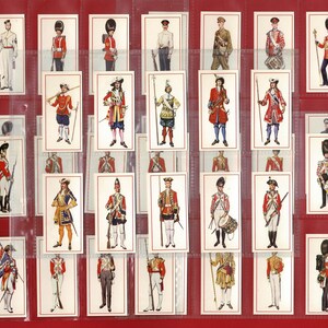 MILITAIRE UNIFORMEN - Originele sigarettentabakkaartenset uit 1976 - Carreras - Zwarte kattenkaarten. Leger. Infanterie. Strijd jurk. Uitstekend (QP01)