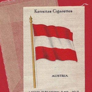AUTRICHE - SOIE - Drapeau national n°12 - Émission de carte de tabac pour cigarettes en 1934. J.Wix & Sons Ltd. avec emballage en cire d'origine. (TA05)