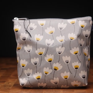 Tasche aus japanischem Wachstuch mit hochwertigem Reißverschluss (mit Boden)