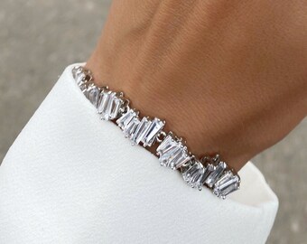 Baguette bracelet Baguette jewelry Gold bracelet Silver bracelet Diamond bracelet Adjustable bracelet Bling bracelet Shiny bracelet Gift