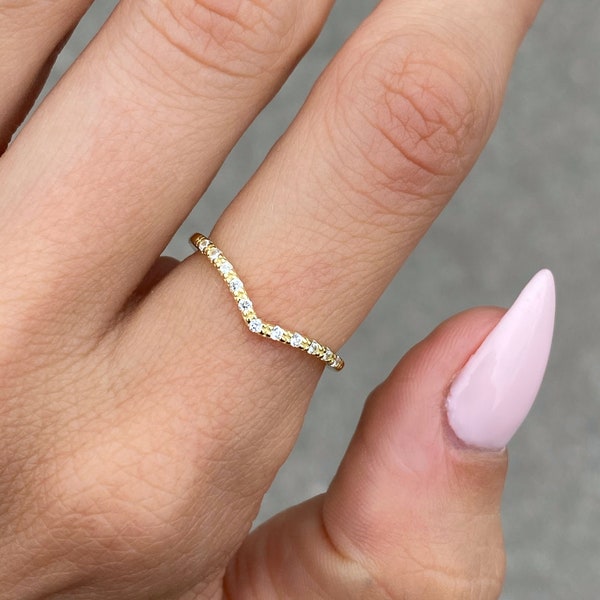 Wishbone ring Wedding band Curved ring Chevron ring Wish ring Shimmering ring Stacking rings Gold Silver ring