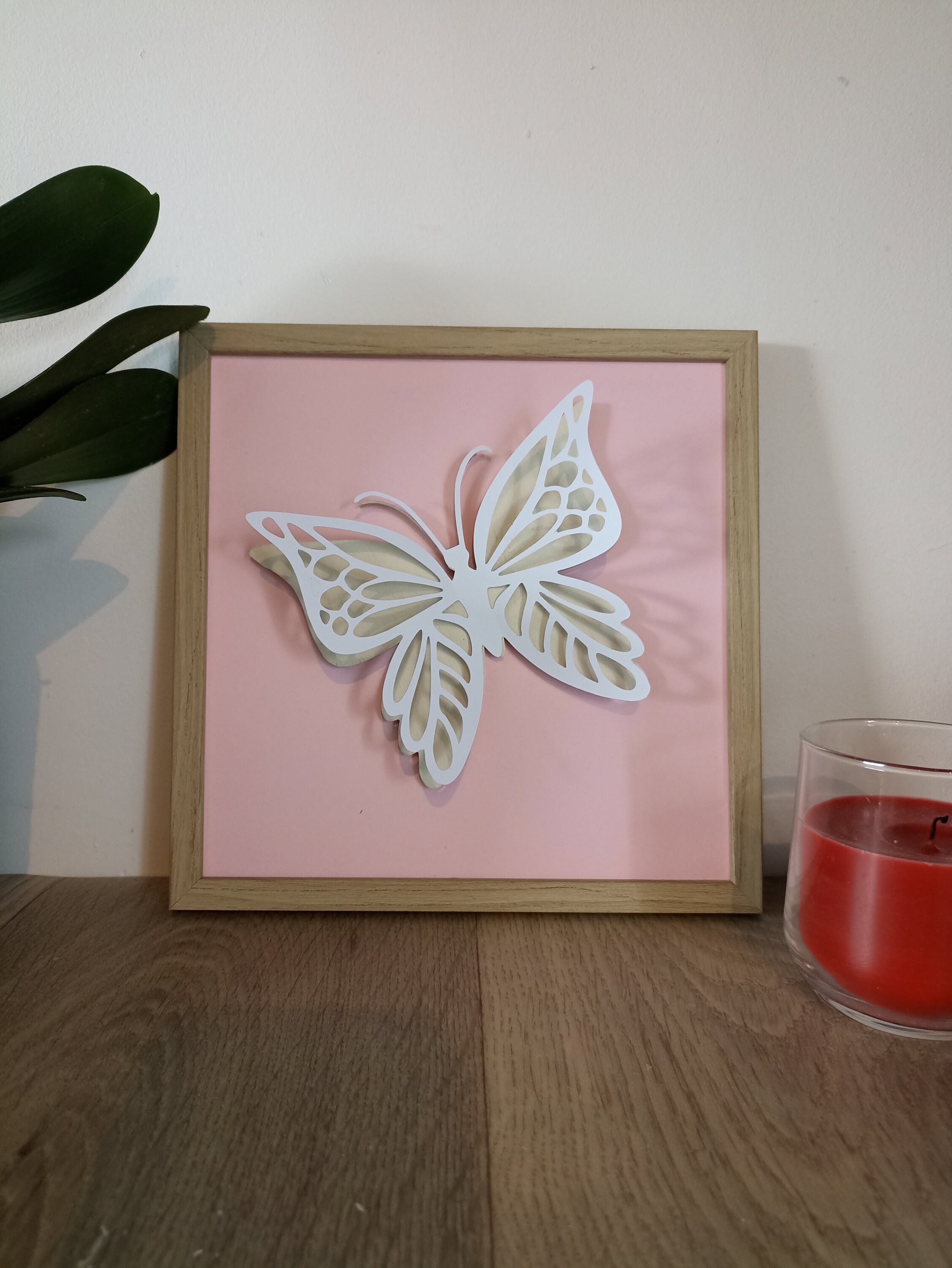 Cadre Bois et Papier Papillon Rose