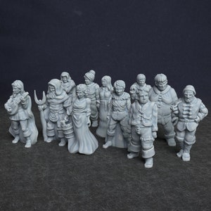 Resin D&D Townsfolk Personalities Set 28mm Scale. Dungeons and Dragons miniatures set | DnD miniatures set | Towns People NPCs | Villagers