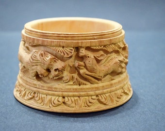 Vintage hand carved wooden box, Round jewelry box, Small trinket bowl, Ring bowl, Gift for her