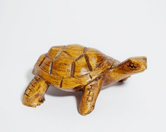 Handmade wooden turtle, Vintage turtle figurine, Small turtle, Gift, Collectible, Home decor