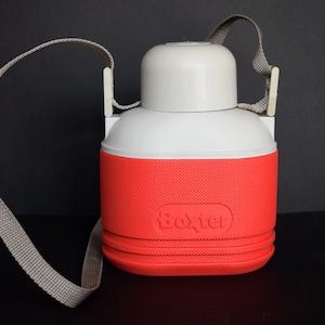 Vintage red plastic water canteen made in Italy, Vintage thermos, Camping water canteen, Travel flask