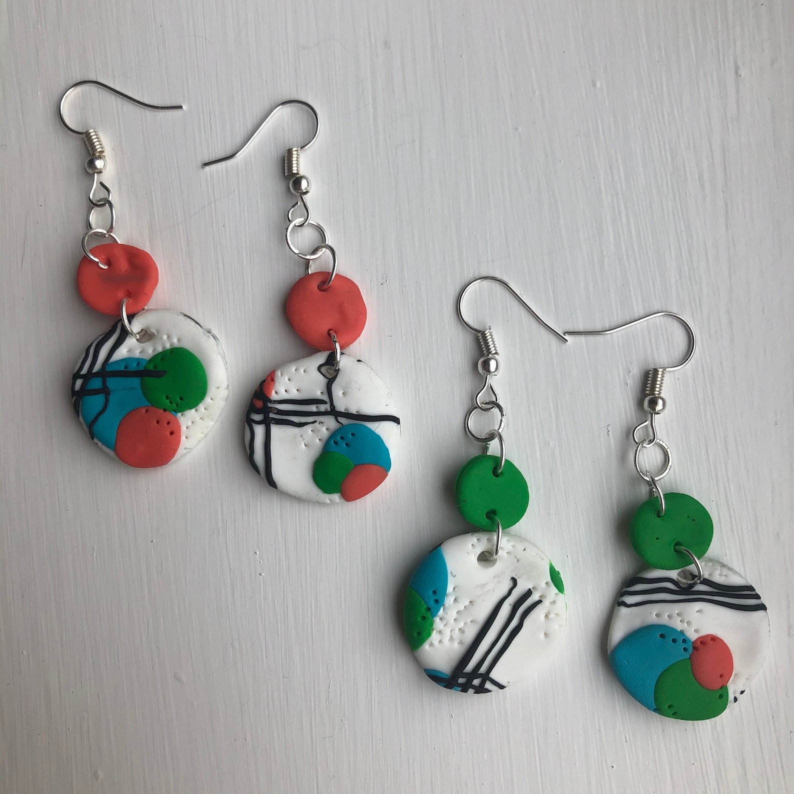 Schmuck der 70er Jahre: A Fun and Funky Drawing Adventure!