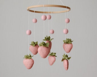 Strawberry Baby Crib Mobile, Vilt Fruit baby mobiel, Garden Nursery Decor, Vilt bal mobiel, Strawberry Baby Nursery Decor, Hangend Mobiel