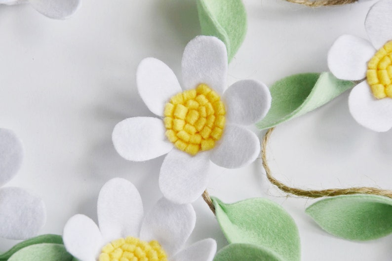 Felt Daisy Flower Garland Flower Nursery Decor Garland Etsy